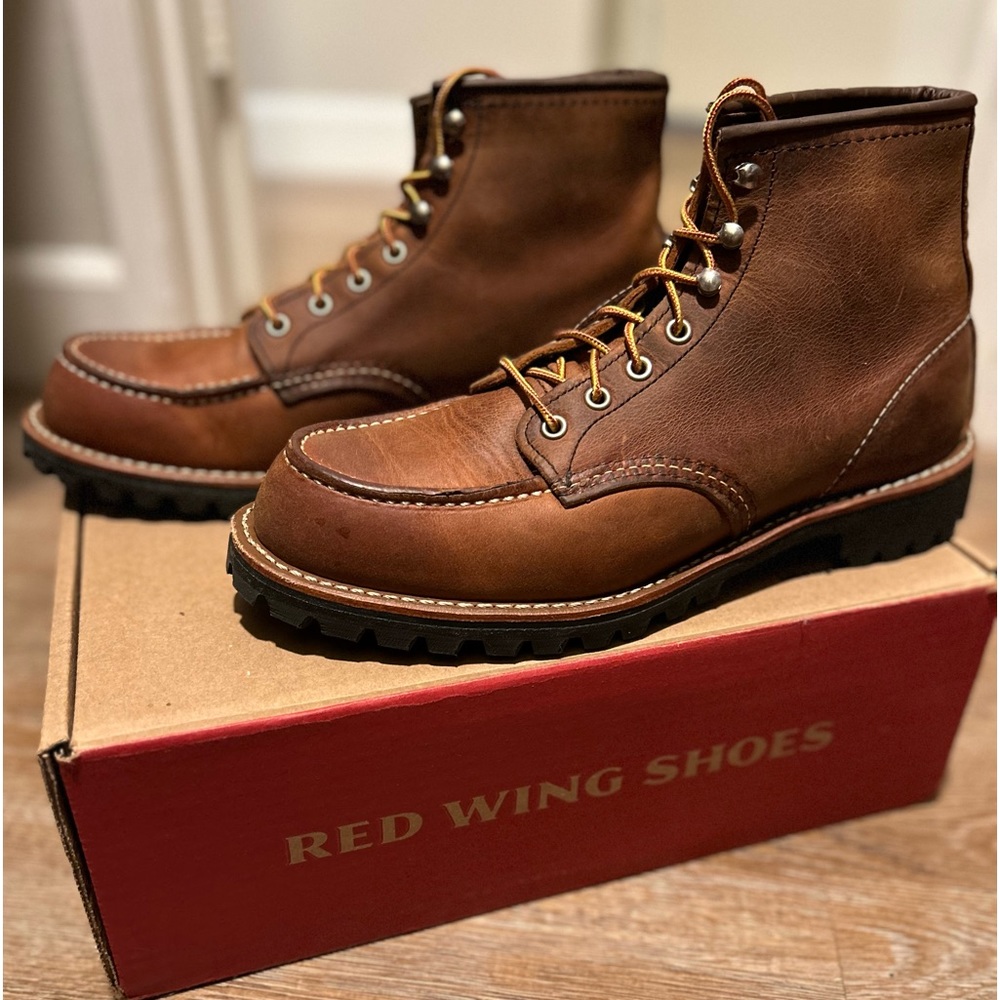 Red Wing Shoes Heritage 2942 size US 9D moc toe boots with box